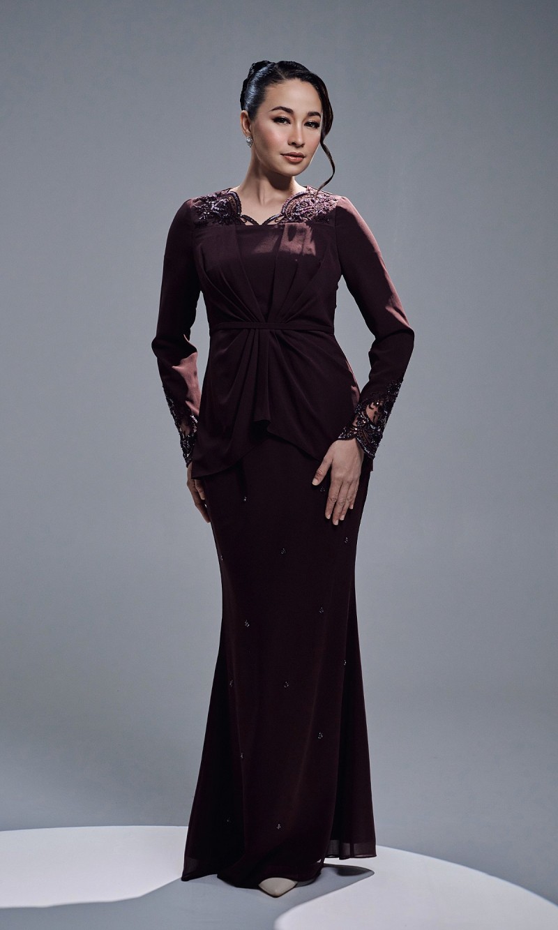 SADEERA KURUNG - MAHOGANY