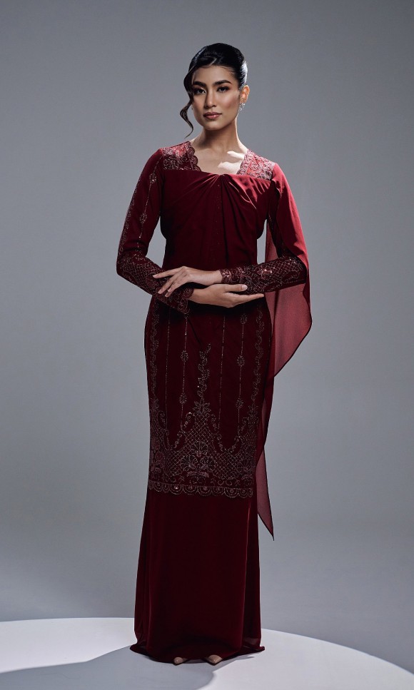AURORA DRESS - MAROON