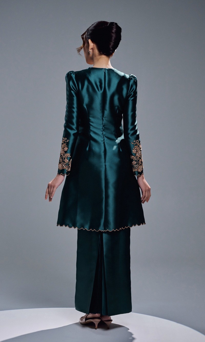 DARIYA KURUNG - EMERALD