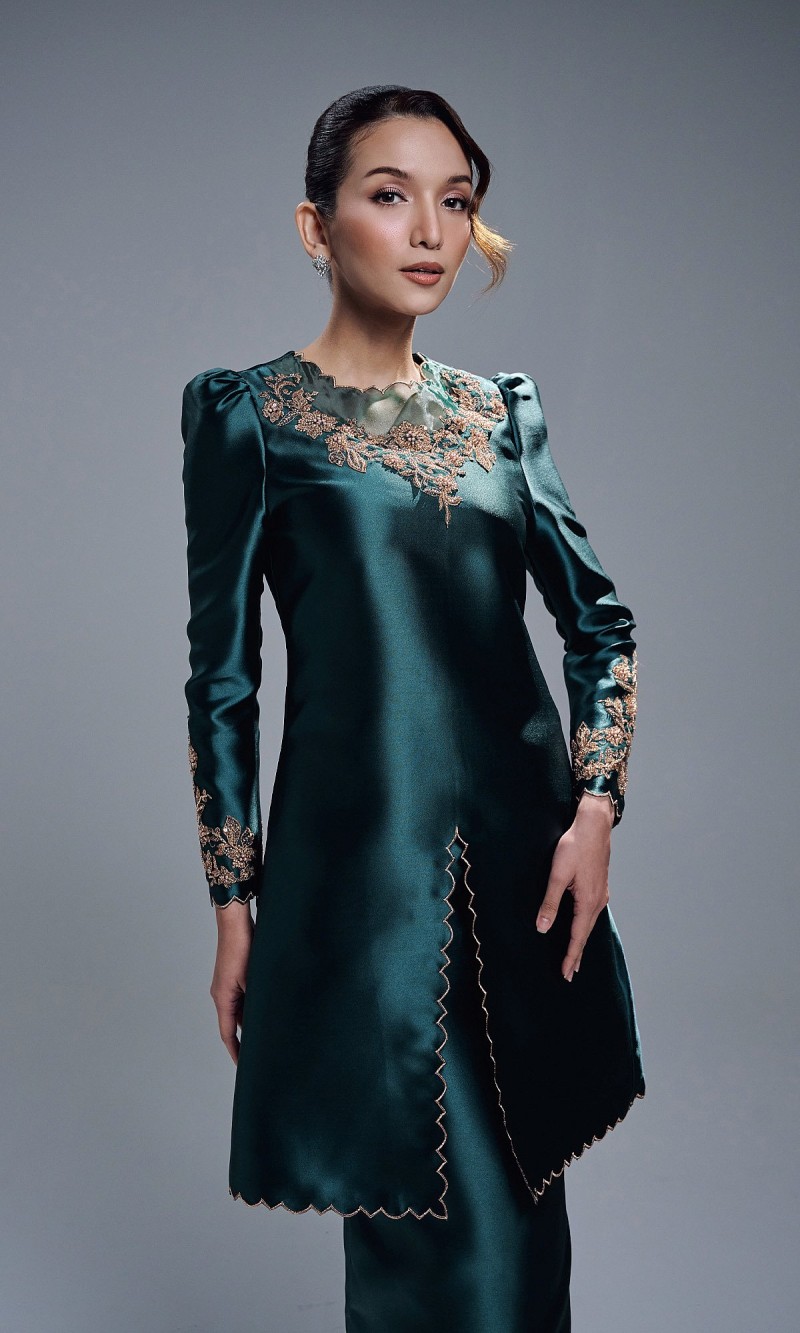 DARIYA KURUNG - EMERALD