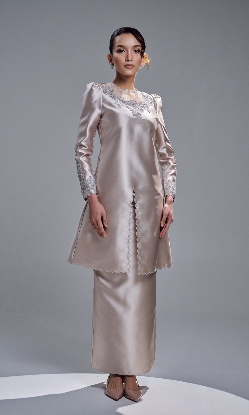 DARIYA KURUNG - CHAMPAGNE