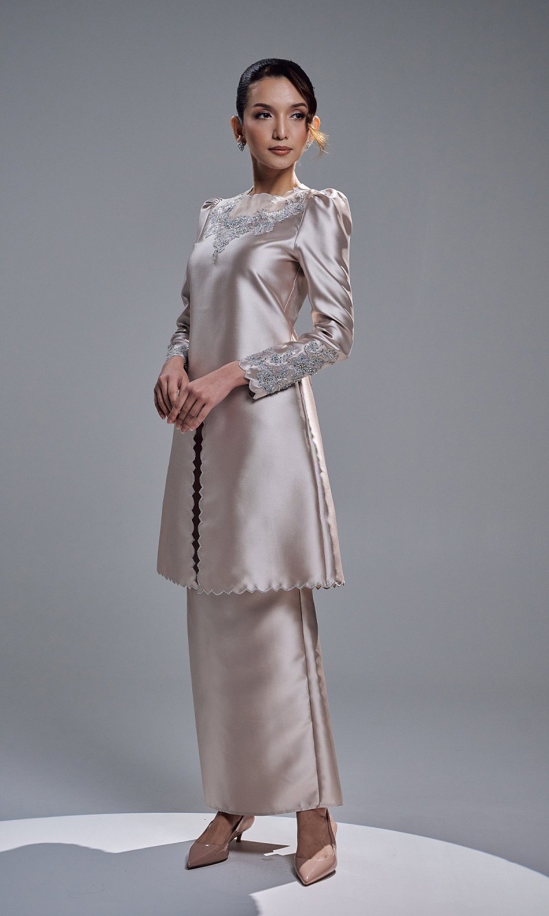 DARIYA KURUNG - CHAMPAGNE