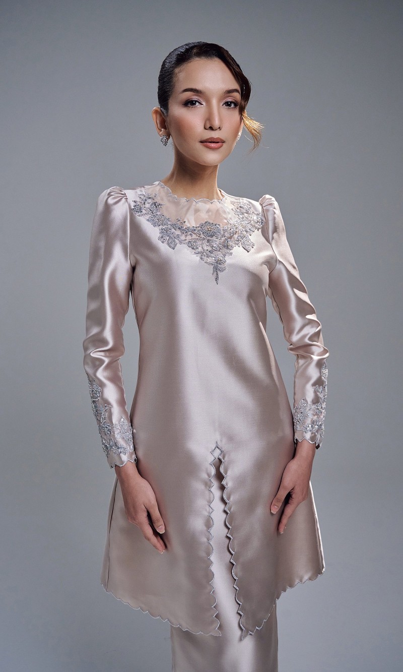 DARIYA KURUNG - CHAMPAGNE