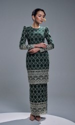 ELVIANA KURUNG - EMERALD