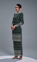 ELVIANA KURUNG - EMERALD