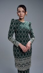 ELVIANA KURUNG - EMERALD