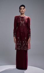 TIARA DRESS - MAROON