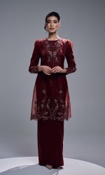 TIARA DRESS - MAROON