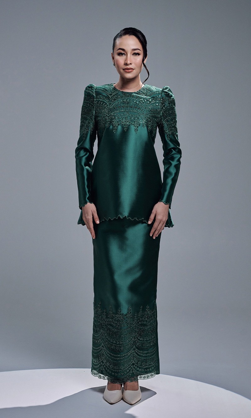GLORIA KURUNG - EMERALD