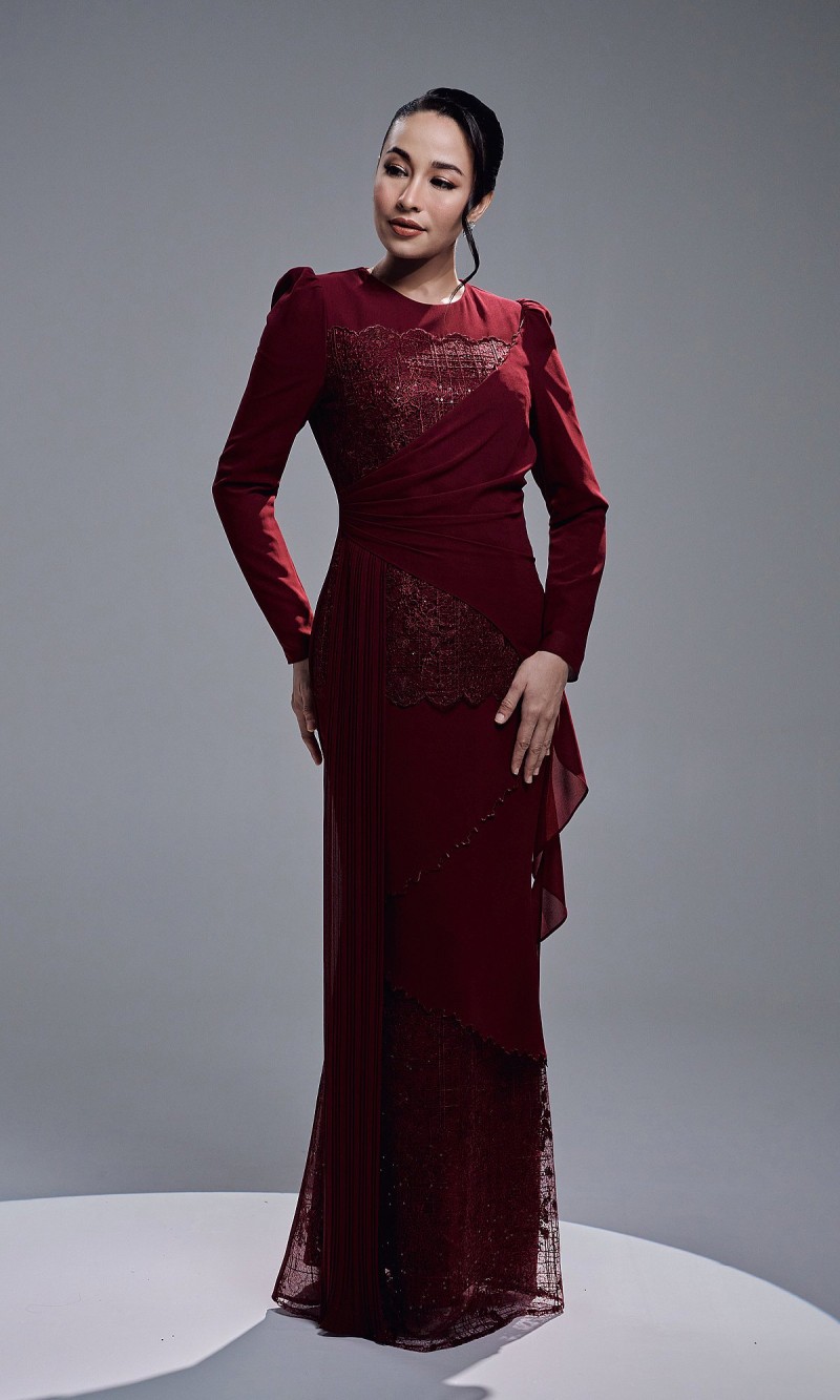 ESTALIA DRESS - MAROON