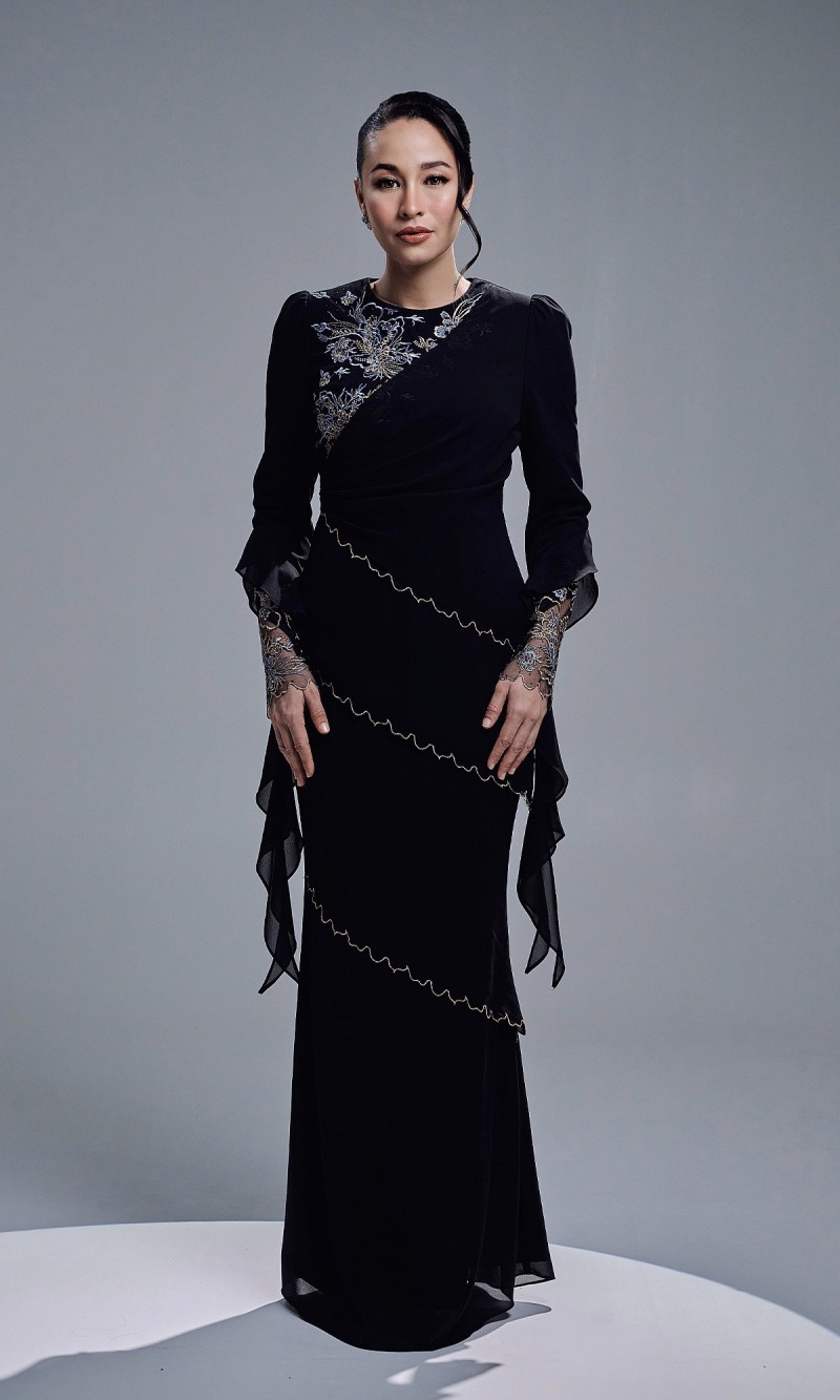 SABRINE KURUNG - BLACK