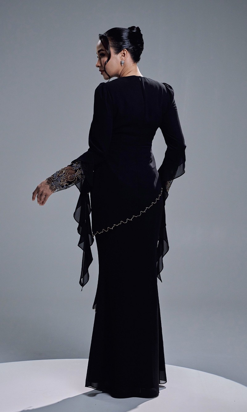 SABRINE KURUNG - BLACK