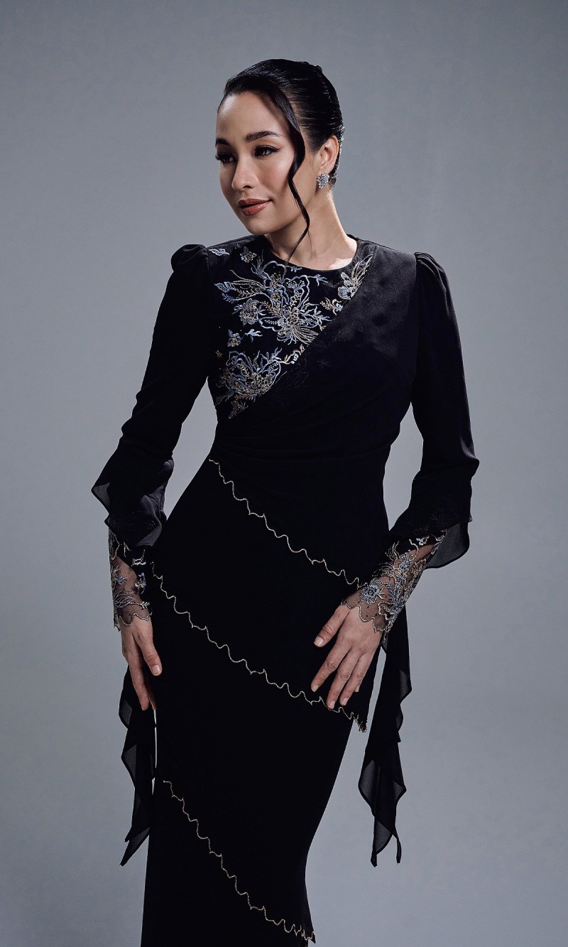 SABRINE KURUNG - BLACK