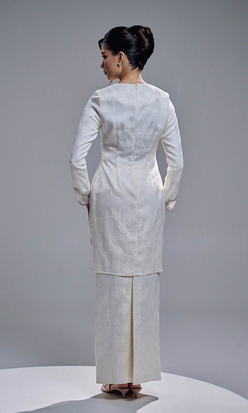 ANAYA KURUNG - IVORY