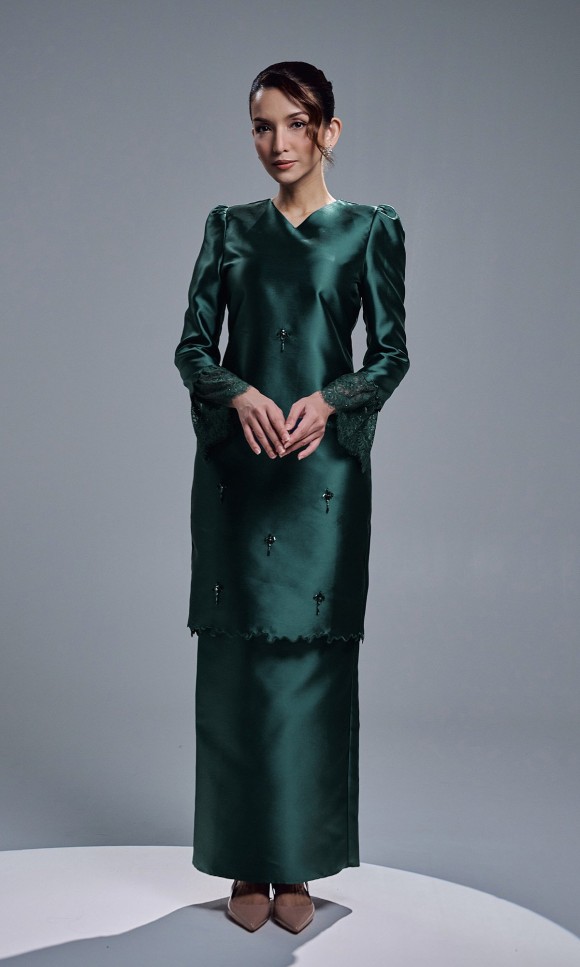NAZIRA KURUNG - EMERALD