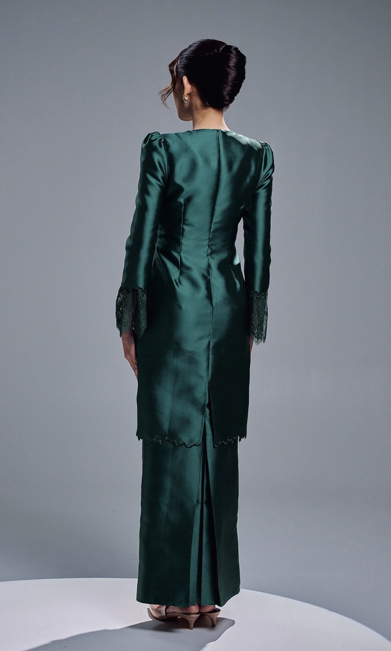 NAZIRA KURUNG - EMERALD