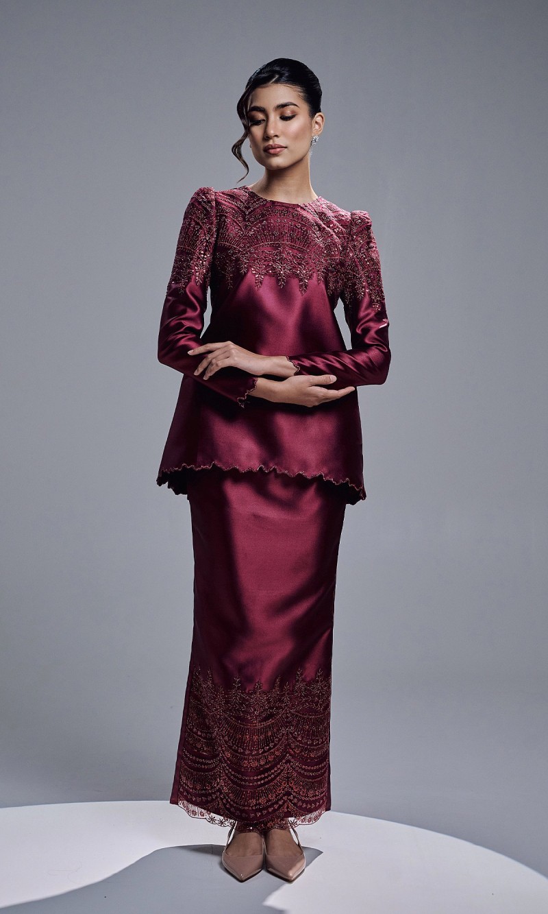 GLORIA KURUNG - BURGUNDY