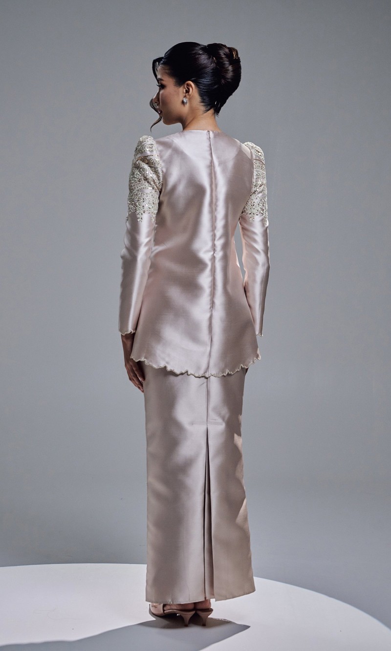 GLORIA KURUNG - CHAMPAGNE