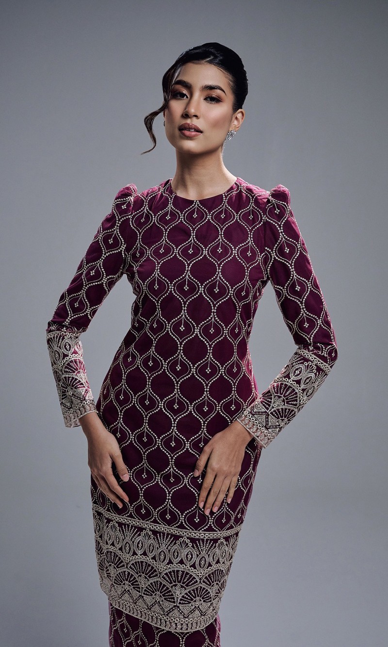 ELVIANA KURUNG - BURGUNDY