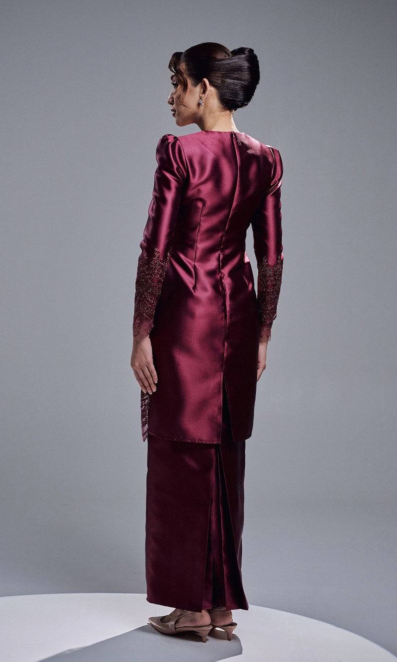 DAHLIA KURUNG - BURGUNDY