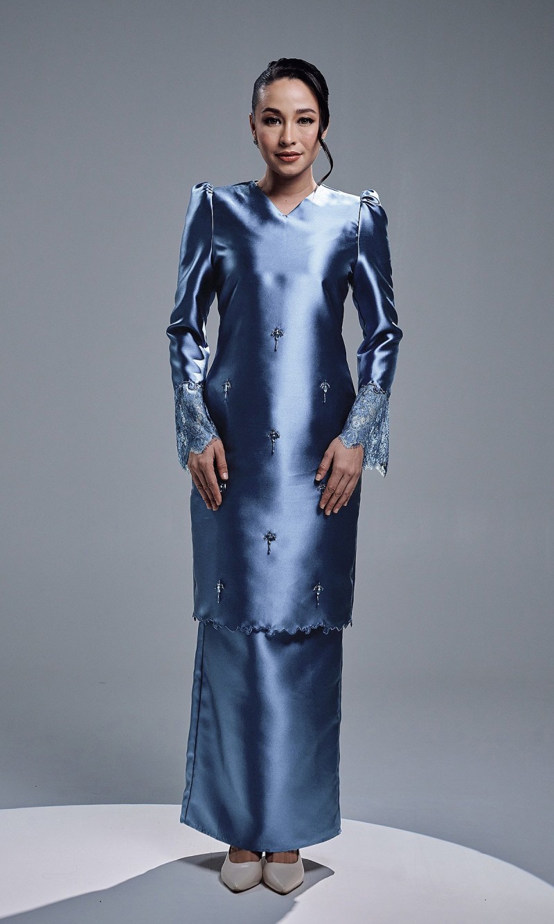 NAZIRA KURUNG - ASH BLUE