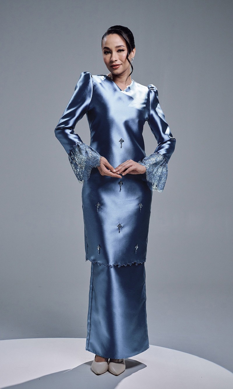 NAZIRA KURUNG - ASH BLUE