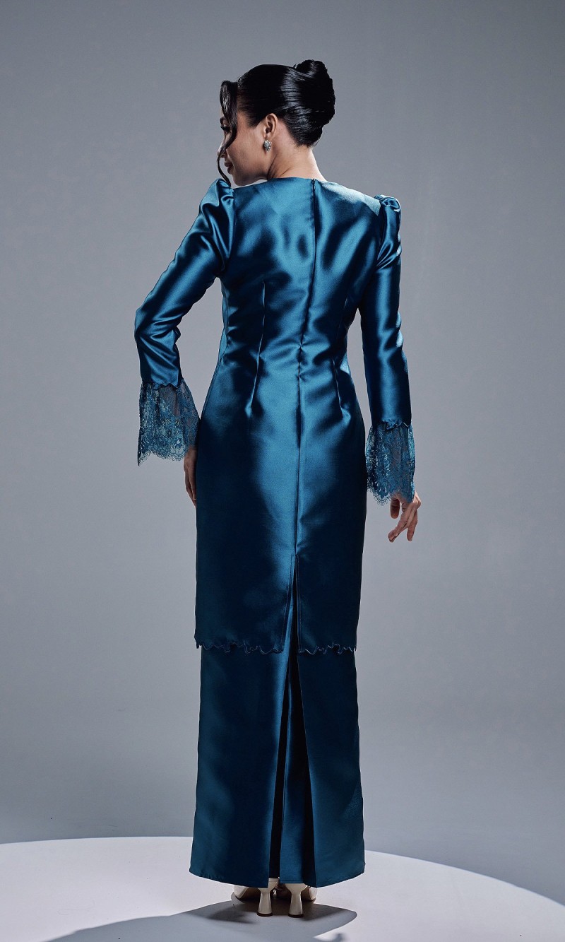 NAZIRA KURUNG - TEAL BLUE
