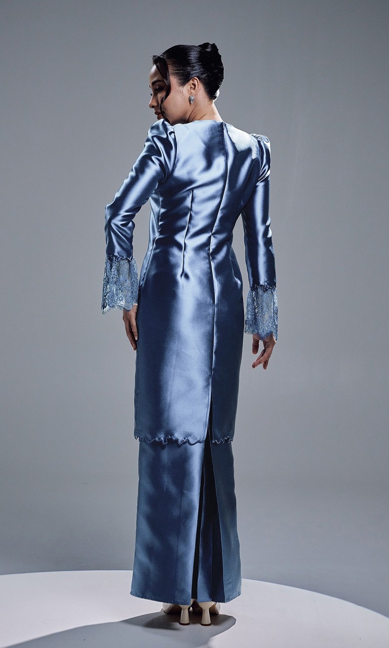 NAZIRA KURUNG - ASH BLUE