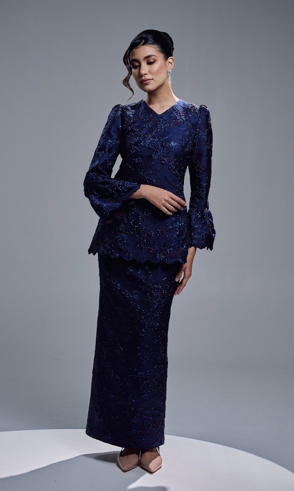 MISHA KURUNG - NAVY