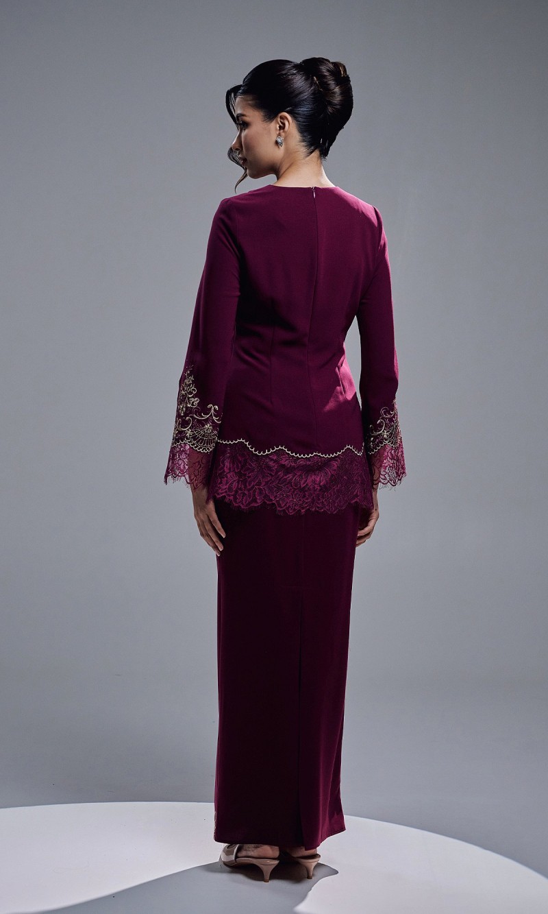 CAMERIA KURUNG - BURGUNDY