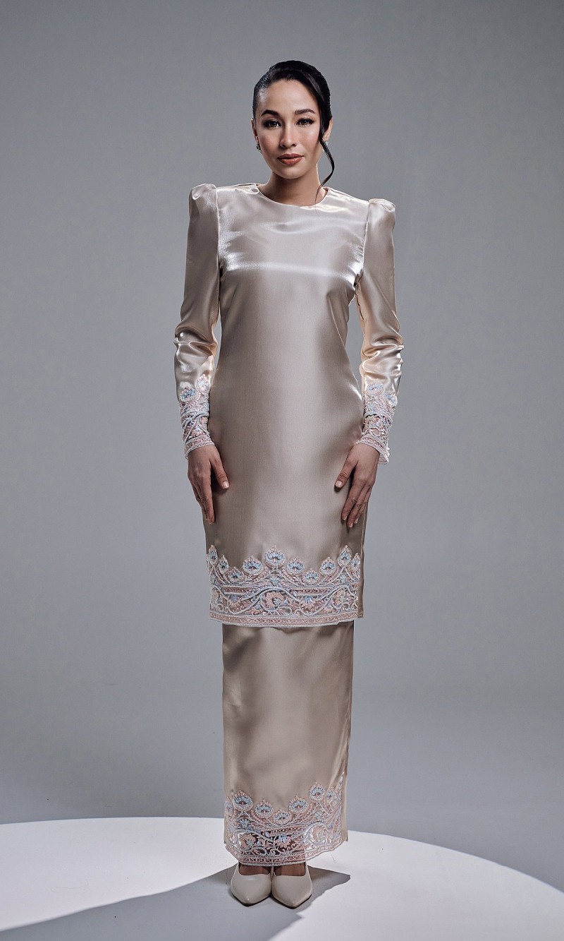 JULEETA KURUNG - CHAMPAGNE