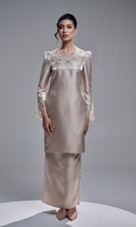 THALINA KURUNG - CHAMPAGNE