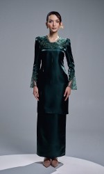 THALINA KURUNG - EMERALD