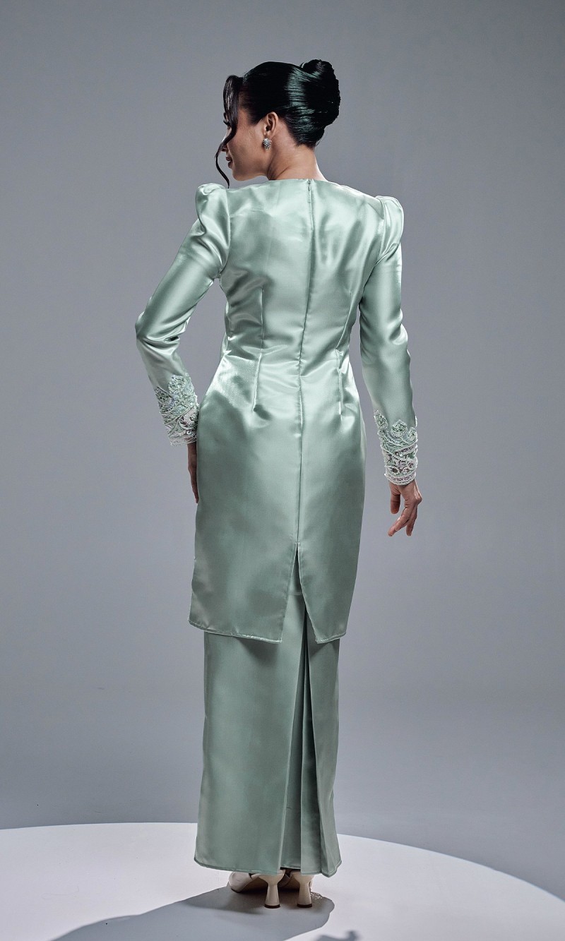 JULEETA KURUNG - SAGE GREEN