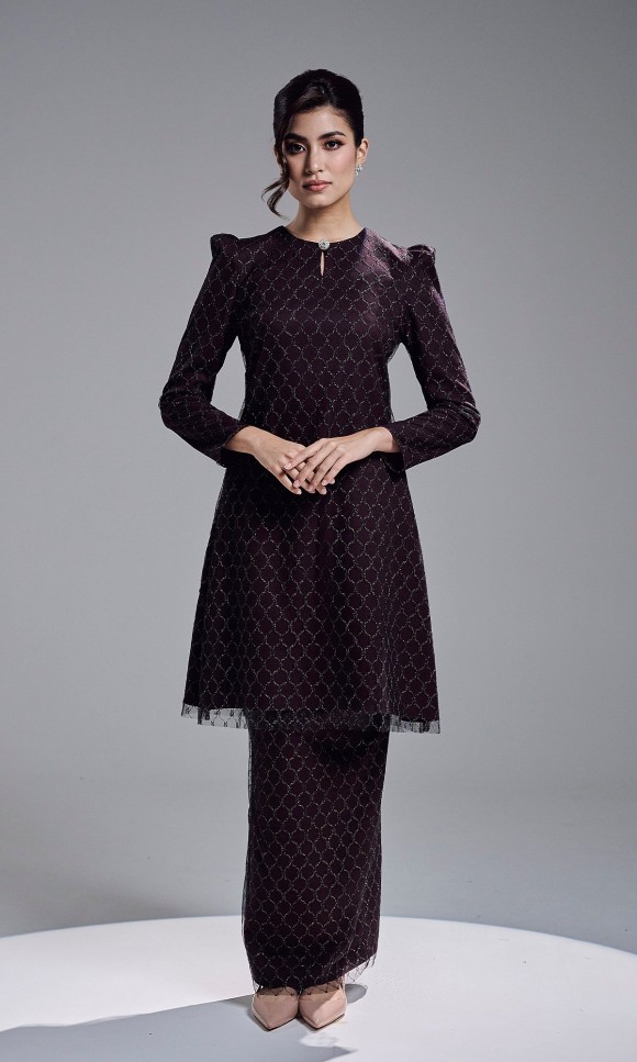 CELINE KURUNG - MAHOGANY CELINE KURUNG - MAHOGANY