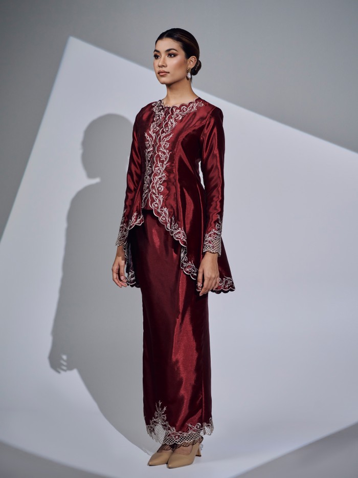 SEROJA KURUNG - MAROON RED