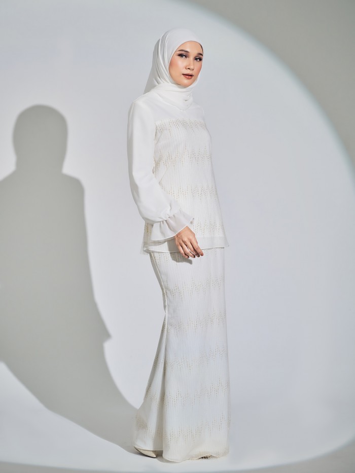 CHLOE KURUNG - OFF WHITE