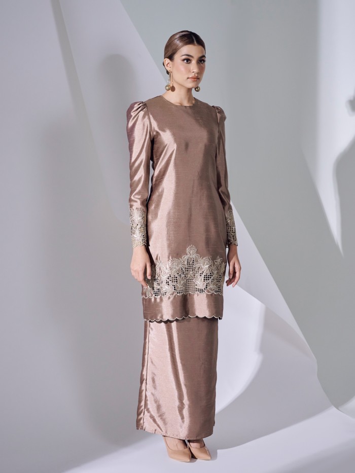 THALIA KURUNG - BRONZE