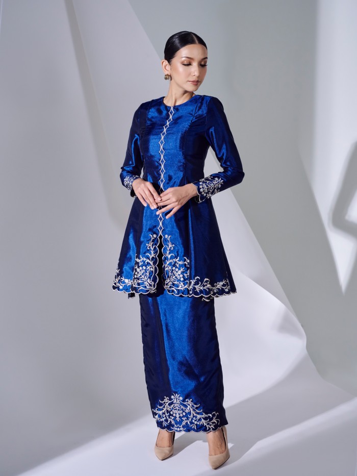 ZEHTA KEBARUNG - ROYAL BLUE