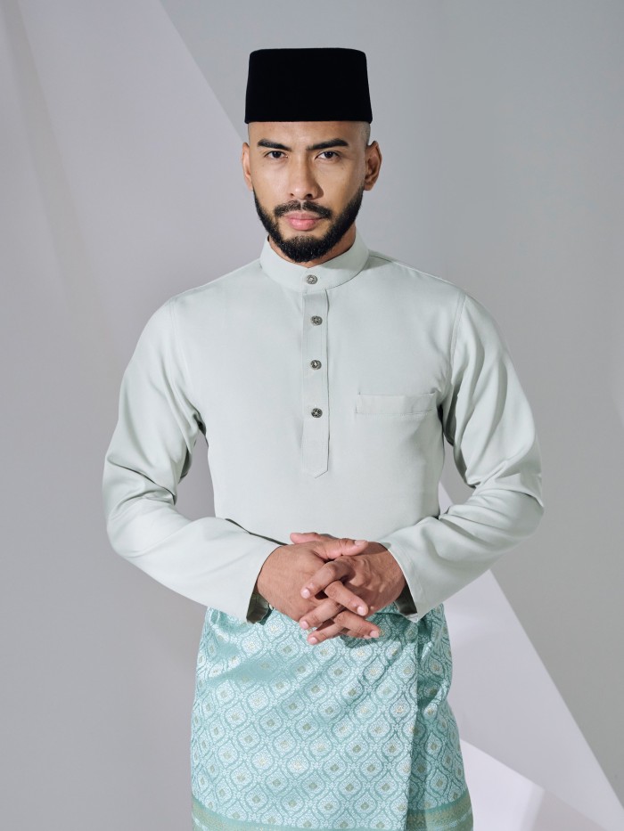 J.ARMANI EXCLUSIVE - DUSTY GREEN