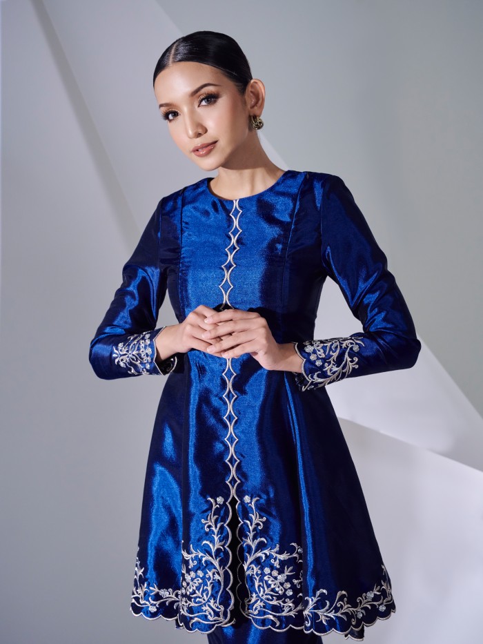 ZEHTA KEBARUNG - ROYAL BLUE