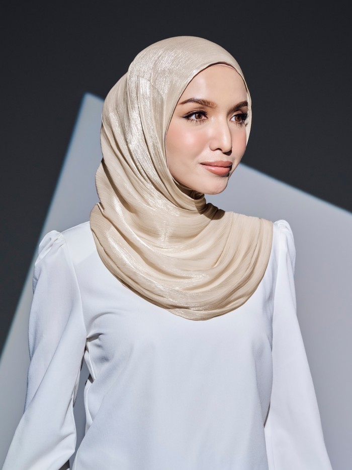 VIORA SHIMMER SHAWL - IVORY CREAM