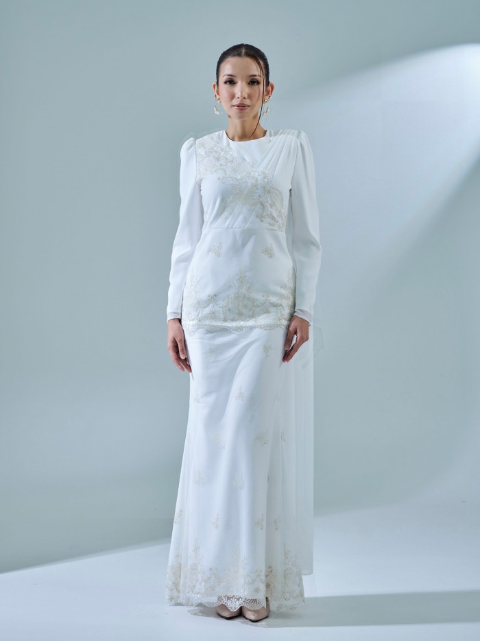 KAREENA KURUNG - OFF WHITE