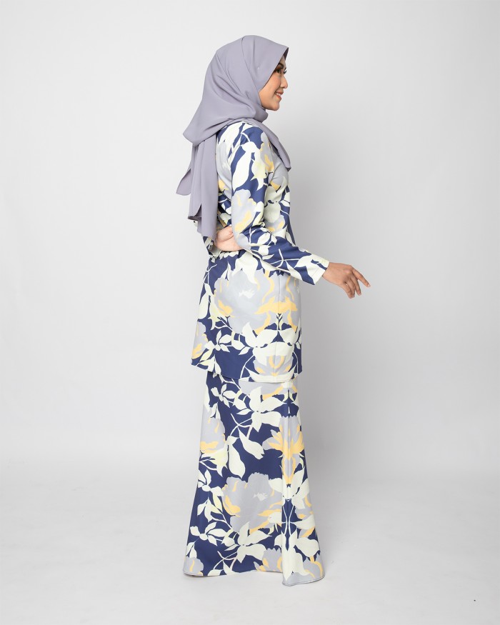 NELLYSA KURUNG - NAVY