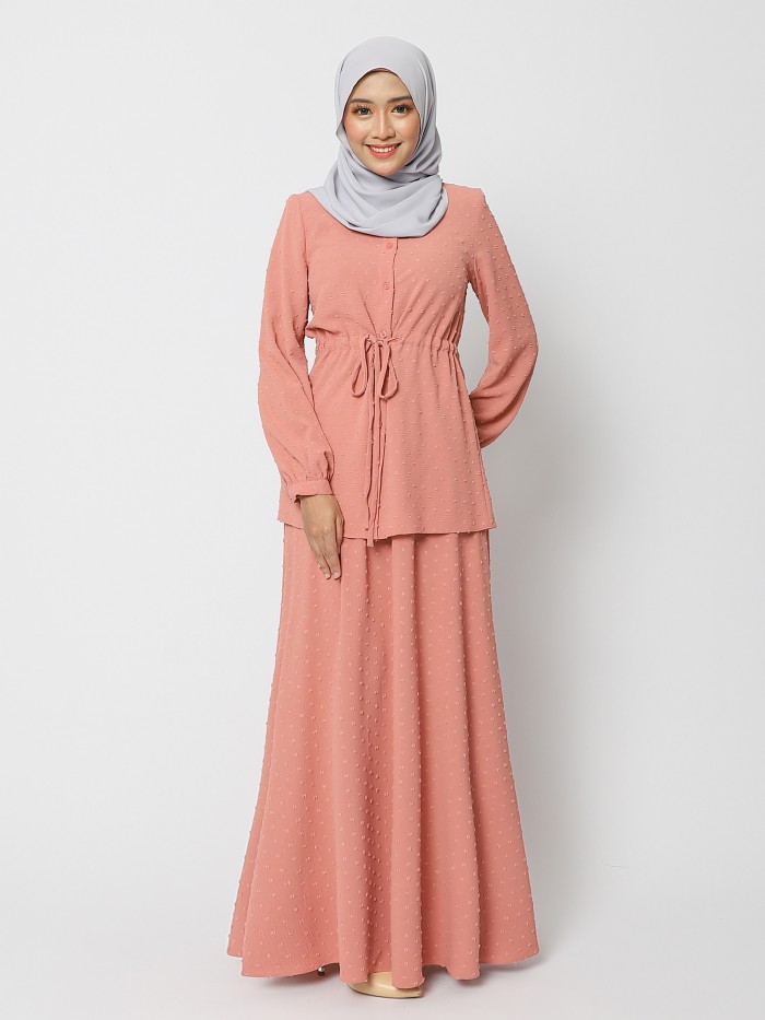 NYDIA DRESS - CORAL. PEACH