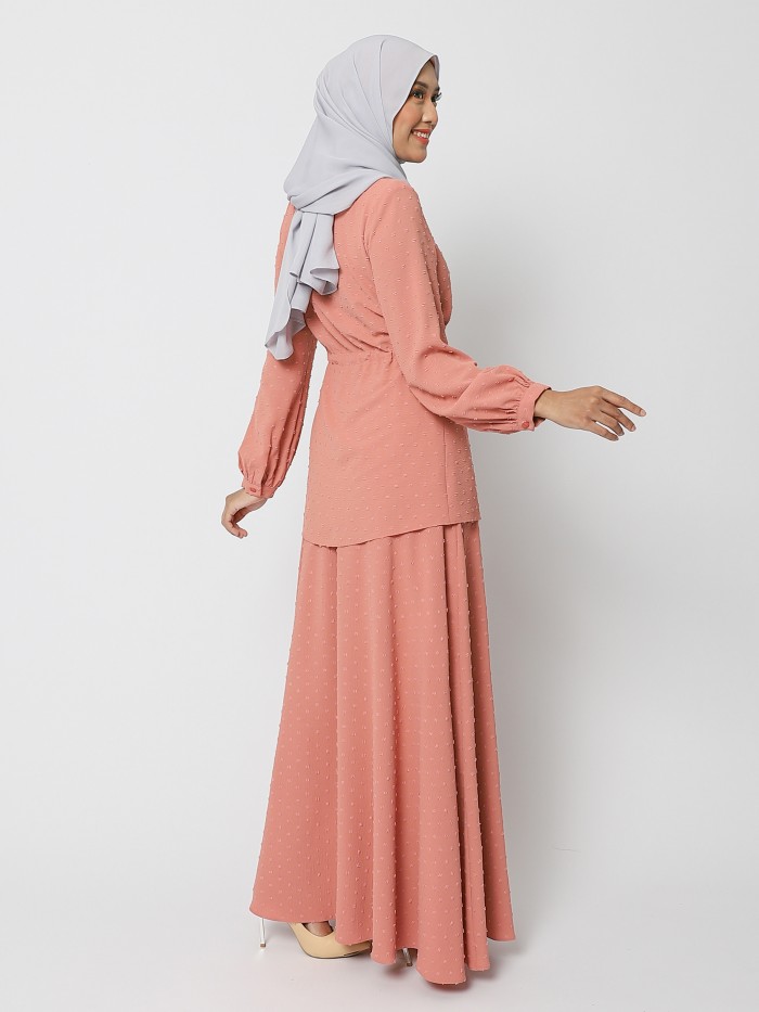 NYDIA DRESS - CORAL. PEACH