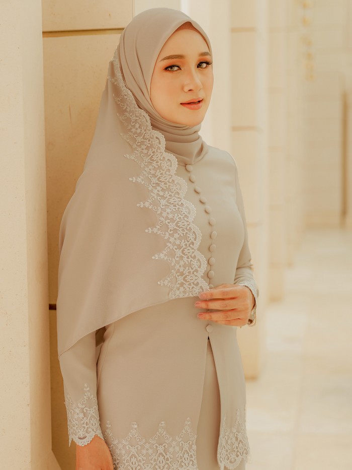 ZEHRA SHAWL - NUDE OLIVE