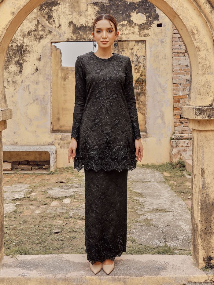 ESYANA KURUNG PAHANG  - BLACK
