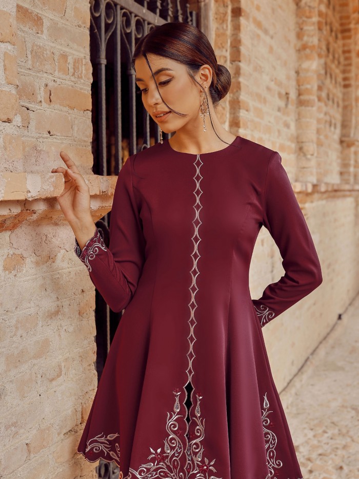 ZEHKA KEBARUNG - MAROON