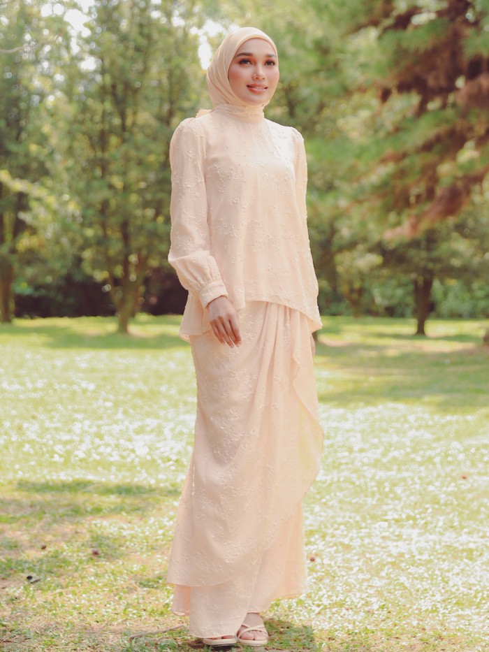 MERINE KURUNG - SOFT PEACH